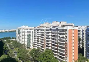 Foto 1 de Cobertura com 3 Quartos à venda, 200m² em Jacarepaguá, Rio de Janeiro