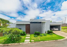Foto 1 de Casa de Condomínio com 2 Quartos à venda, 260m² em Jardim Itatiaia 2, Londrina