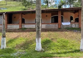 Foto 1 de Fazenda/Sítio com 3 Quartos à venda, 200m² em Jardim Avelino, São Paulo