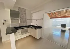 Foto 1 de Casa com 4 Quartos à venda, 205m² em Centro, Petrolina