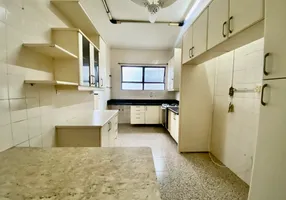 Foto 1 de Apartamento com 2 Quartos para venda ou aluguel, 82m² em Ponta da Praia, Santos