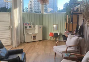 Foto 1 de Casa de Condomínio com 2 Quartos à venda, 134m² em Jardim Peri-Peri, São Paulo