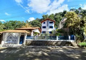 Foto 1 de Casa de Condomínio com 4 Quartos à venda, 219m² em Cantagalo, Guapimirim