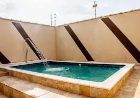 Foto 1 de Casa com 2 Quartos à venda, 70m² em Jordanésia, Cajamar