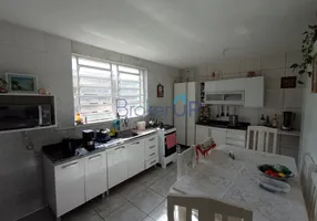 Foto 1 de Casa com 3 Quartos à venda, 150m² em Vila Nova, Porto Alegre