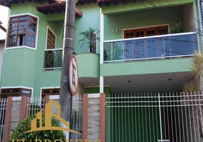 Foto 1 de Casa com 4 Quartos à venda, 321m² em Jardim Primavera, Volta Redonda