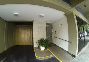 Foto 1 de Apartamento com 1 Quarto à venda, 51m² em Zona 01, Maringá