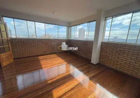 Foto 1 de Apartamento com 3 Quartos para alugar, 114m² em Santa Tereza, Belo Horizonte