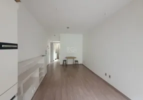 Foto 1 de Kitnet à venda, 33m² em Farroupilha, Porto Alegre