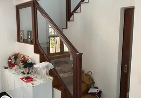 Foto 1 de Casa de Condomínio com 3 Quartos à venda, 165m² em Vila Três, São Gonçalo