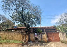 Foto 1 de Fazenda/Sítio com 4 Quartos à venda, 165m² em Ipanema do Meio, Aracoiaba da Serra