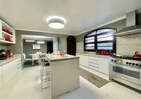 Foto 1 de Casa com 4 Quartos à venda, 320m² em Lucas Araújo, Passo Fundo