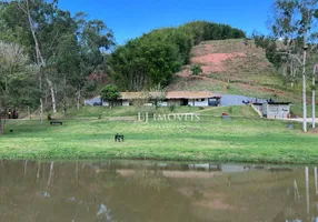 Foto 1 de Fazenda/Sítio com 3 Quartos à venda, 150m² em Secretário, Petrópolis