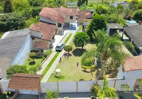 Foto 1 de Fazenda/Sítio com 4 Quartos à venda, 400m² em Centro, Biritiba Mirim