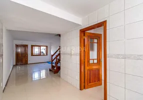 Foto 1 de Casa de Condomínio com 2 Quartos para alugar, 100m² em Espiríto Santo, Porto Alegre