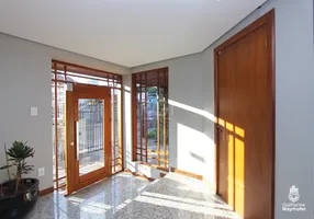 Foto 1 de Cobertura com 3 Quartos à venda, 350m² em Teresópolis, Porto Alegre