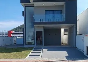 Foto 1 de Casa com 4 Quartos à venda, 190m² em Cajueiro, Maricá