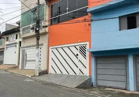 Foto 1 de Sobrado com 4 Quartos à venda, 250m² em Parque Boa Esperança, São Paulo