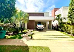 Foto 1 de Casa de Condomínio com 3 Quartos à venda, 215m² em Condomínio Belvedere, Cuiabá