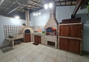 Foto 1 de Casa de Condomínio com 3 Quartos à venda, 118m² em Granja dos Cavaleiros, Macaé