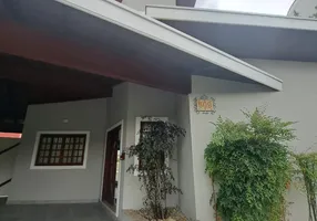 Foto 1 de Casa de Condomínio com 5 Quartos para venda ou aluguel, 416m² em Independencia, Taubaté