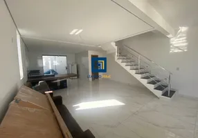 Foto 1 de Casa com 3 Quartos à venda, 176m² em Santa Mônica, Belo Horizonte