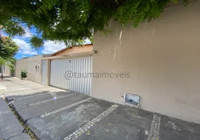 Foto 1 de Casa com 3 Quartos à venda, 200m² em Montese, Fortaleza