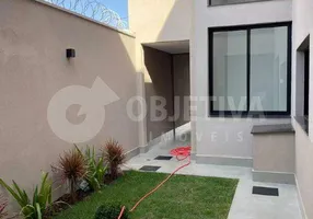 Foto 1 de Casa com 3 Quartos à venda, 176m² em Grand Ville, Uberlândia