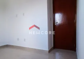 Foto 1 de Apartamento com 2 Quartos à venda, 43m² em Vila Curuçá, São Paulo