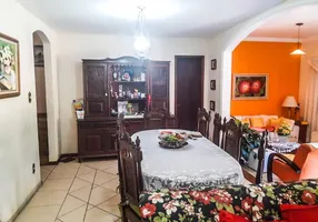 Foto 1 de Casa com 4 Quartos à venda, 202m² em São João Batista, Volta Redonda