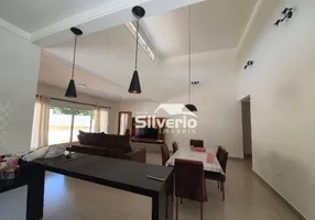 Foto 1 de Fazenda/Sítio com 3 Quartos à venda, 198m² em Recanto Santa Barbara, Jambeiro