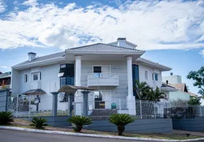 Foto 1 de Casa com 4 Quartos à venda, 340m² em Estância Velha, Canoas