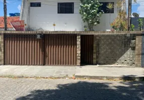 Foto 1 de Casa com 4 Quartos à venda, 300m² em Ipsep, Recife