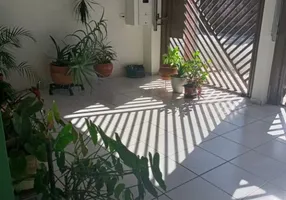 Foto 1 de Sobrado com 3 Quartos à venda, 181m² em Jardim Pilar, Santo André