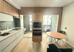 Foto 1 de Apartamento com 2 Quartos para alugar, 52m² em Alphaville Empresarial, Barueri
