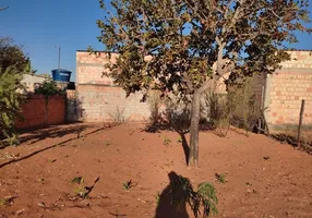 Foto 1 de Lote/Terreno à venda, 360m² em Jardim Edite, Cidade Ocidental