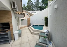 Foto 1 de Casa com 3 Quartos à venda, 230m² em Maria Paula, São Gonçalo