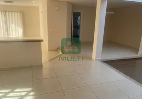 Foto 1 de Casa com 4 Quartos à venda, 284m² em Morada da Colina, Uberlândia