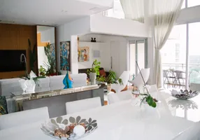Foto 1 de Apartamento com 4 Quartos à venda, 208m² em Campo Belo, São Paulo