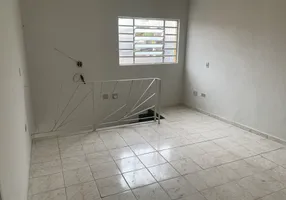 Foto 1 de Sobrado com 2 Quartos para alugar, 60m² em Cidade Domitila, São Paulo