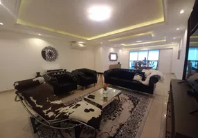 Foto 1 de Apartamento com 3 Quartos para alugar, 220m² em Embaré, Santos
