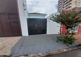 Foto 1 de Casa com 2 Quartos para alugar, 93m² em Centro, Araraquara
