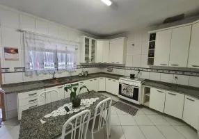 Foto 1 de Sobrado com 3 Quartos à venda, 263m² em Jardim Rina, Santo André