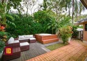 Foto 1 de Casa com 5 Quartos à venda, 299m² em Lagoa da Conceição, Florianópolis