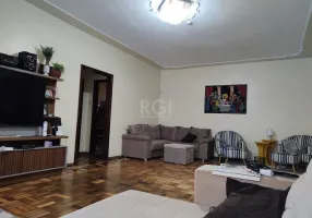 Foto 1 de Casa com 6 Quartos à venda, 259m² em Partenon, Porto Alegre