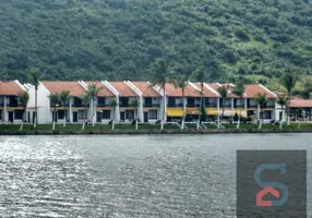 Foto 1 de Casa de Condomínio com 2 Quartos à venda, 86m² em Gamboa, Cabo Frio
