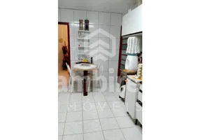 Foto 1 de Casa com 2 Quartos à venda, 50m² em Praia de Fora, Palhoça