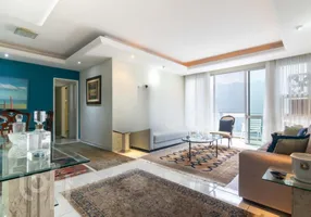 Foto 1 de Apartamento com 4 Quartos à venda, 140m² em Humaitá, Rio de Janeiro