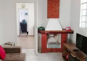 Foto 1 de Casa com 2 Quartos à venda, 80m² em Jardim Santos Dumont, São Paulo