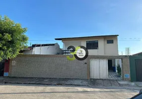 Foto 1 de Casa com 4 Quartos à venda, 376m² em Vicente Pinzon, Fortaleza